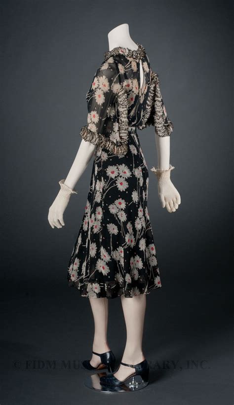 chanel dresses 1930|original Chanel designs.